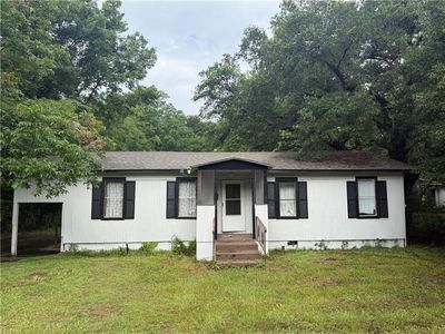 275 Bishop Phillips Ave
