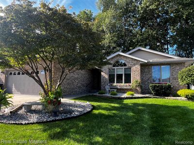 3923 Oak Hills Cir