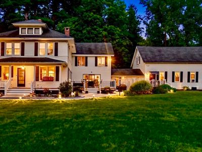 1 Eaton Ln