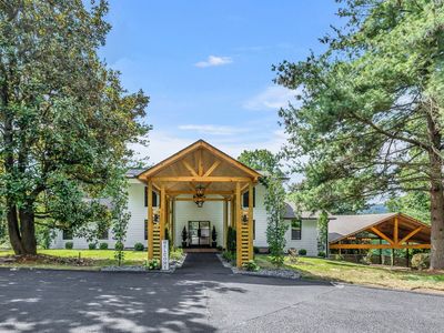 1411 Old Hickory Blvd