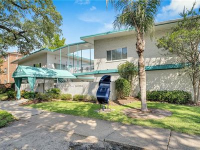 2833 Saint Charles Ave APT 16