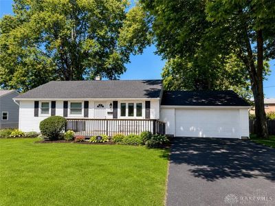 111 Stadia Dr