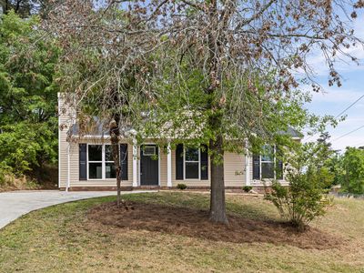 3019 Mistletoe Avenue