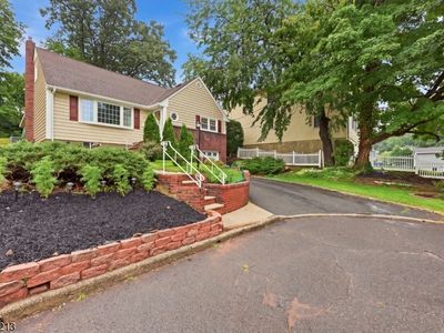 37 Forest Ave