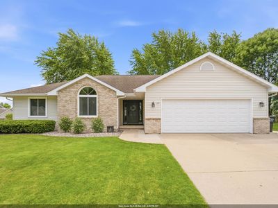 127 W Barefoot Ct
