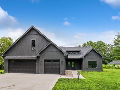 4625 NW Lovington Dr