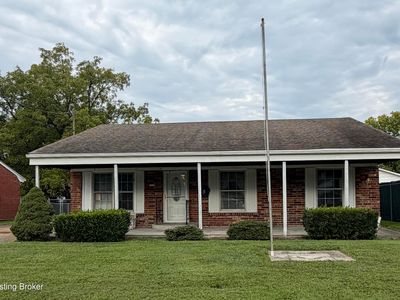 Property at 8012 Woodbury Dr, Louisville, KY