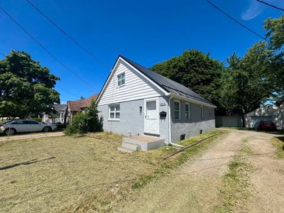 2012 W 32nd St
