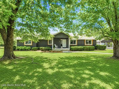 2302 Dawson Cir