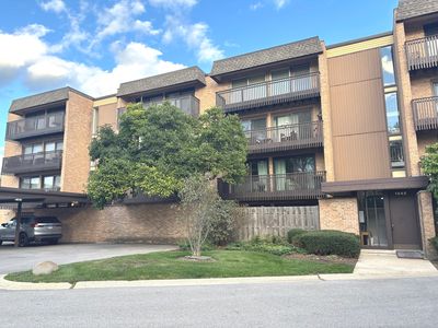 Property at 1847 Tanglewood Dr UNIT 3B, Glenview, IL