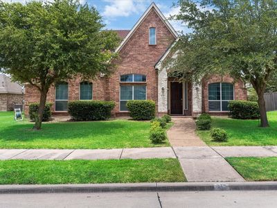 Property at 817 Trailwood Dr, Desoto, TX