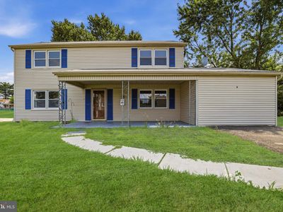 8 Heath Ln