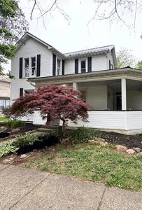 103 E Main St