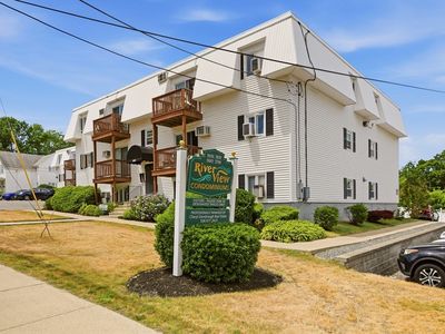 3636 N Main St APT 12
