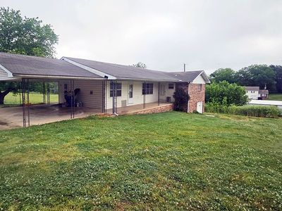 466 Tennyson Loop