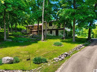 212 Bayview Dr