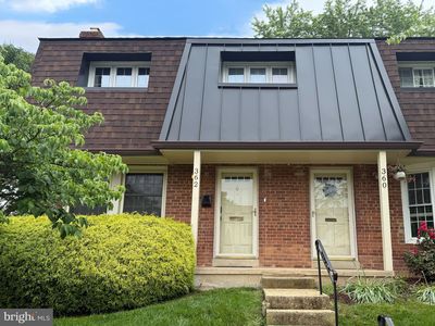362 James St #384