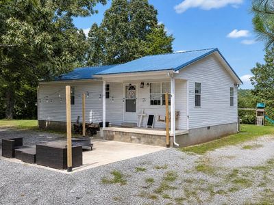 Property at 233 Allen Mill Ck Ln, Camden, TN