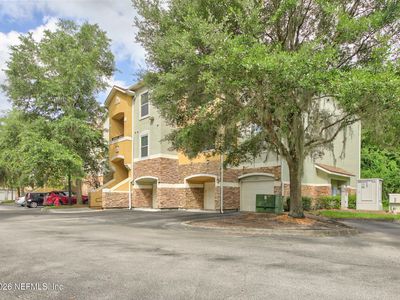 8539 GATE Parkway W #616