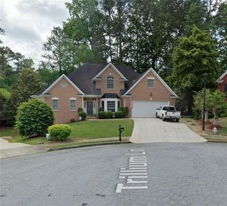 740 Trillium Ln