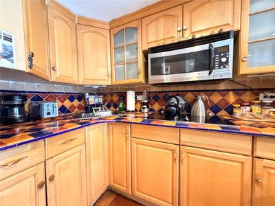 899 West Ave APT 4G