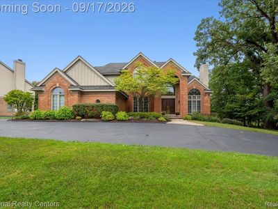 6951 Brook Hollow Ct
