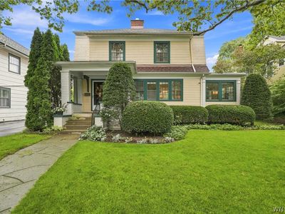 373 Woodbridge Ave