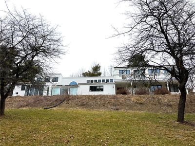 67 Thornapple Dr
