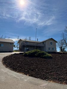 17905 Burke Dr