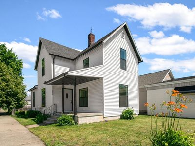 1222 W Franklin St