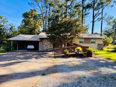 Property at 806 Moss Hill Dr, New Albany, MS