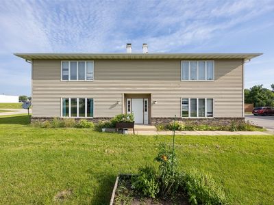 1008 Bridgit Ct SE