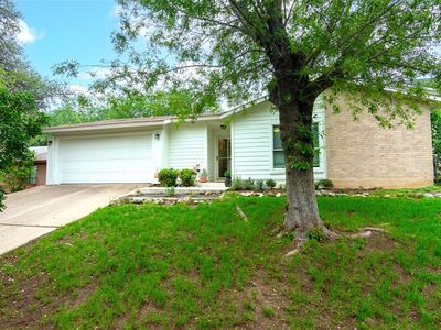 8411 Romney Rd