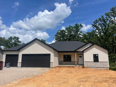 534 Hawthorn Dr