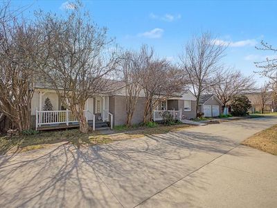 1902 Alameda St