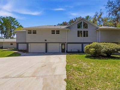 8810 E Hampton Point Rd