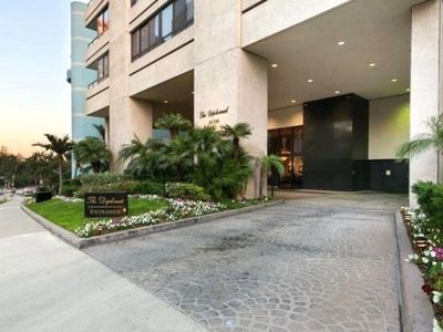 10350 Wilshire Blvd APT 404