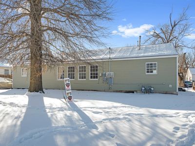 4517-4519 E Bayley St