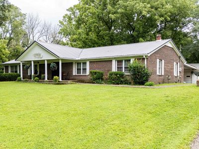 320 Rabbit Ranch Rd