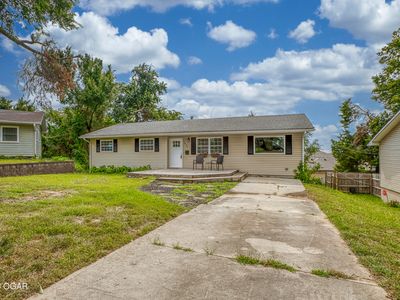 1628 Jefferson Cir