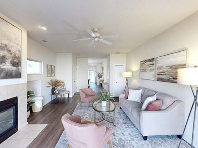 4405 Desert Lily Ct SE