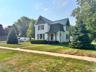 Property at 111 E 5th St, Sanborn, IA