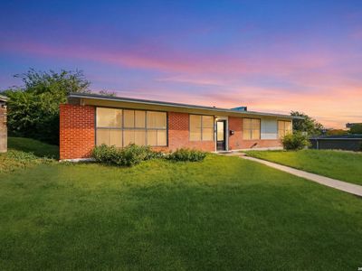347 E Crestline Dr