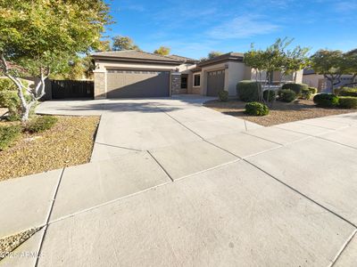 7326 N KIRSTEN Avenue