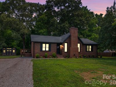 2406 Bearskin Ln