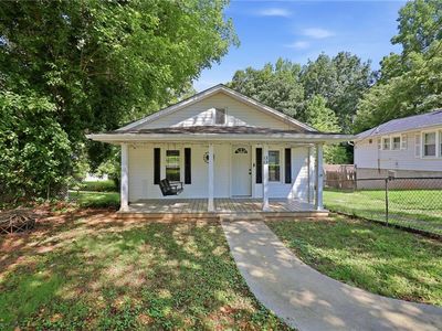1313 Fairfield Dr