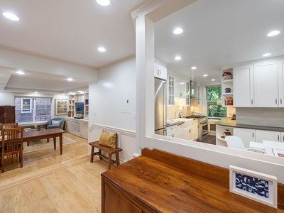 360 Cabrini Blvd APT 3F