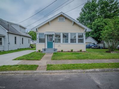 916 Maple St