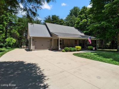402 Hide Away Cir