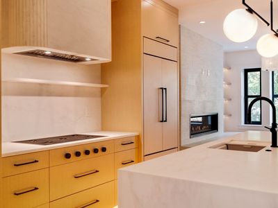 79 Park St #2